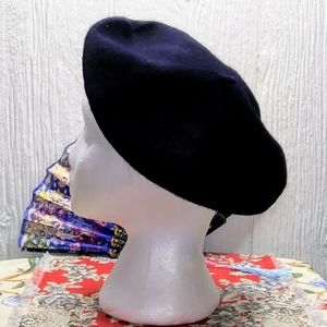 GROOVY GLAM Black Classic French Beret
